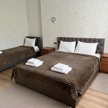 «у батька» Otel *