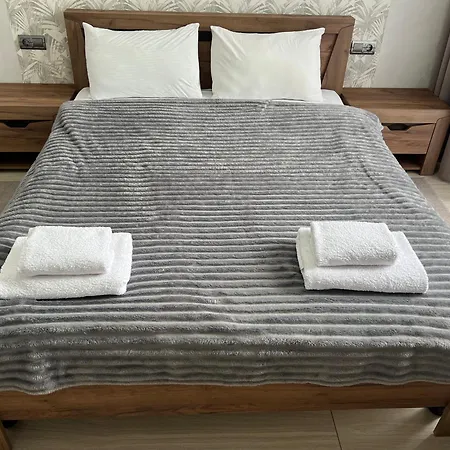 «у батька» * Truskavets