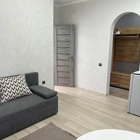 «у батька» Otel Truskavets