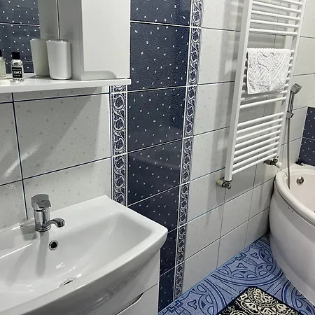 «у батька» Otel *