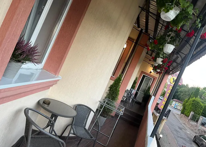 у батька Отель Трускавец