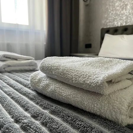 «у батька» Hotel *