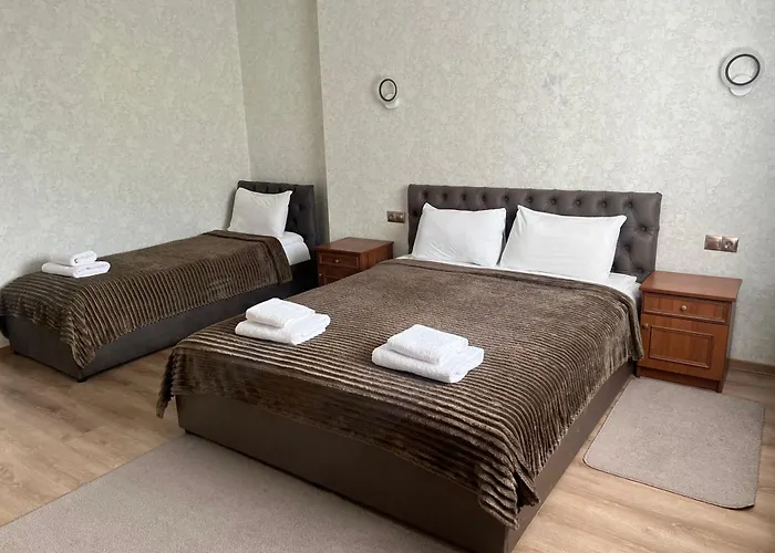 «у батька» Hotell *